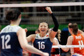 女子接力第四棒后程发力引关注，女子接力4乘200